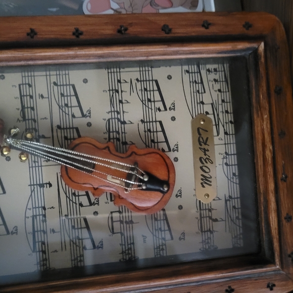 Wooden Violin Wall Art with Music Sheet - Picture 1 of 3